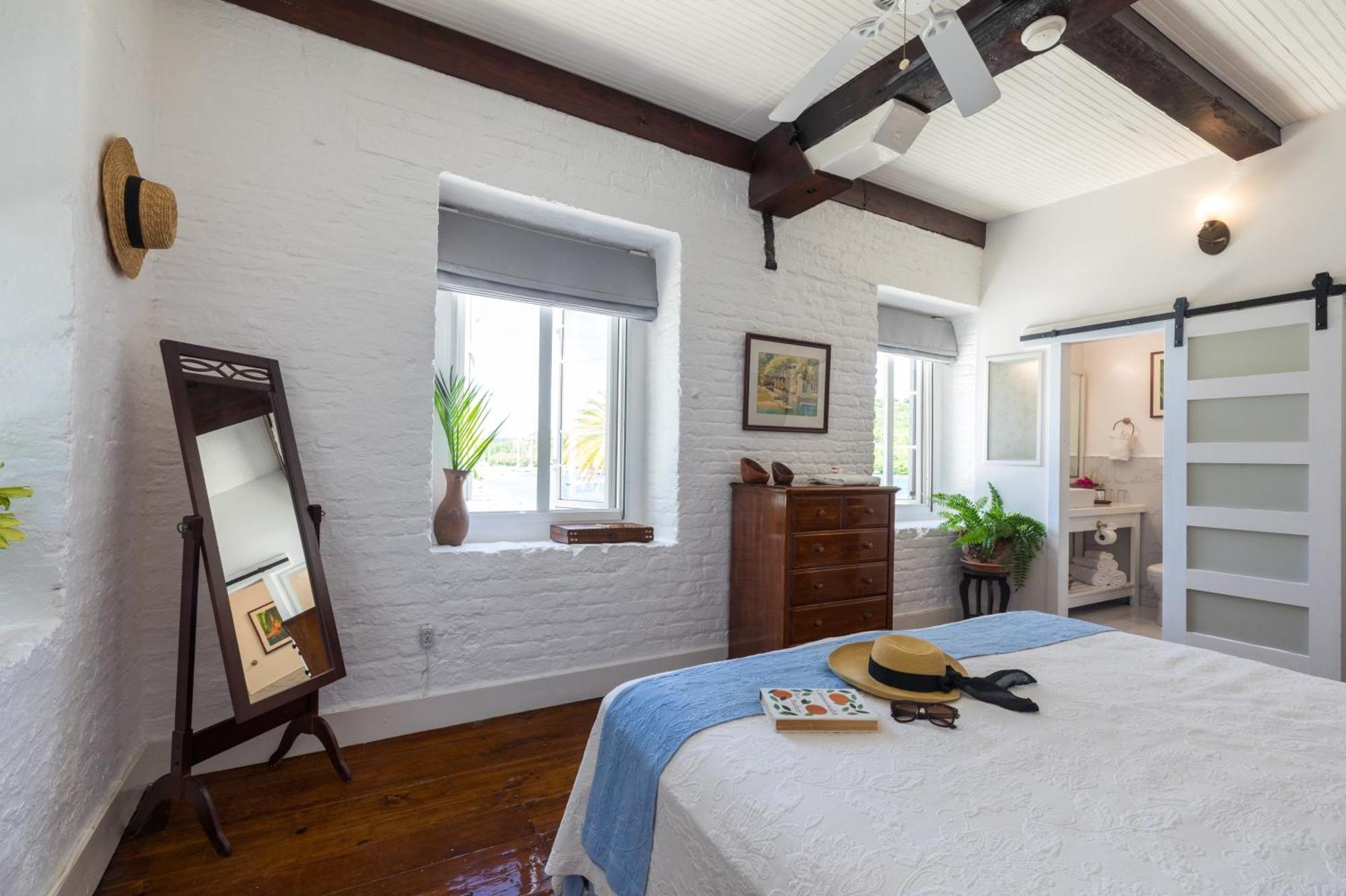 Admiral'S Inn And Gunpowder Suites English Harbour Exterior foto